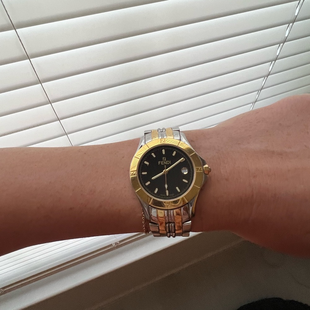 Fendi Orologi 900 Watch View 2